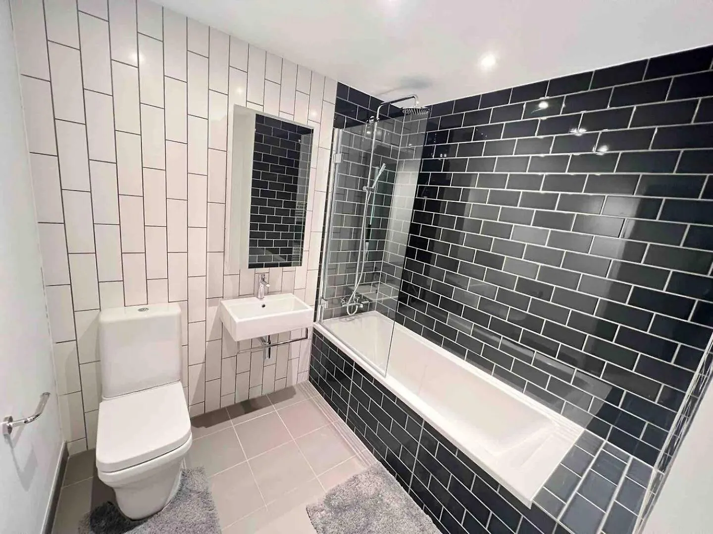 Apartment Luxe 2 Bedroom And Sofa Bed - Up To 6 Guests London