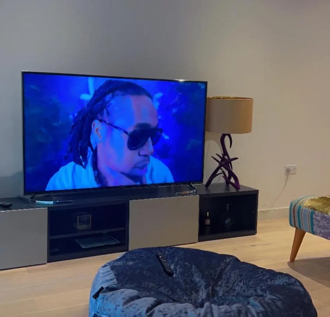 Apartment Luxe 2 Bedroom And Sofa Bed - Up To 6 Guests London
