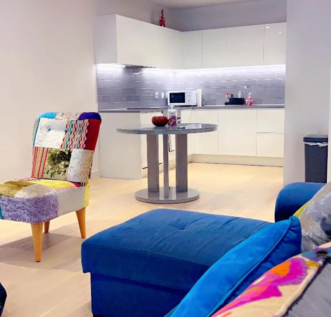 Luxe 2 Bedroom And Sofa Bed - Up To 6 Guests London United Kingdom